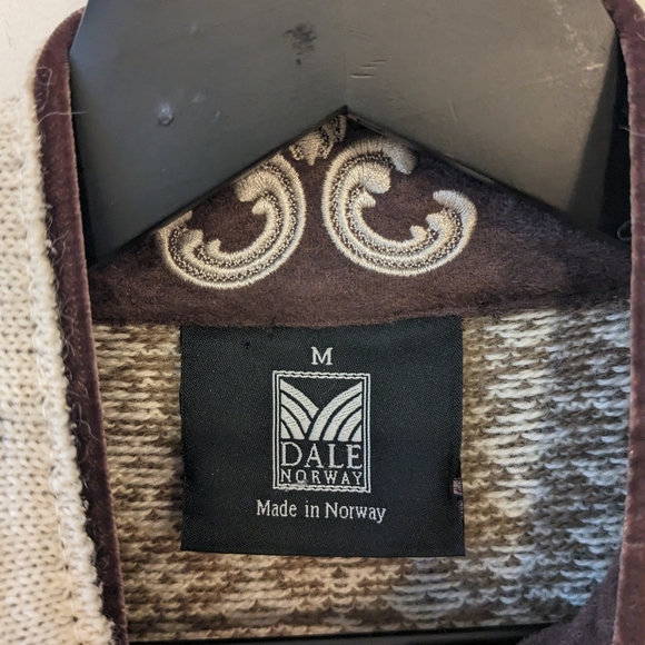 Dale of Norway Brown Wool Snowflake Full Zip Cardigan Sweater - Picture 7 of 10